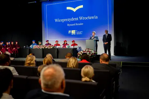 Wyższa Szkoła Kształcenia Zawodowego (WSKZ)