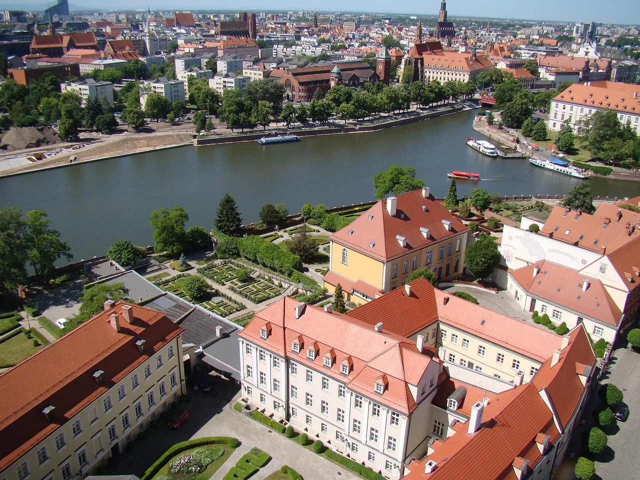 Papieski Wydział Teologiczny we Wrocławiu — materiał ilustracyjny