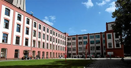 Akademia Humanistyczno - Ekonomiczna w Łodzi — materiał ilustracyjny