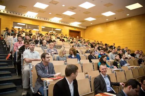 Dolnośląska Szkoła Wyższa