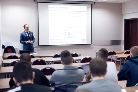 Wyższa Szkoła Administracji i Biznesu im. Eugeniusza Kwiatkowskiego