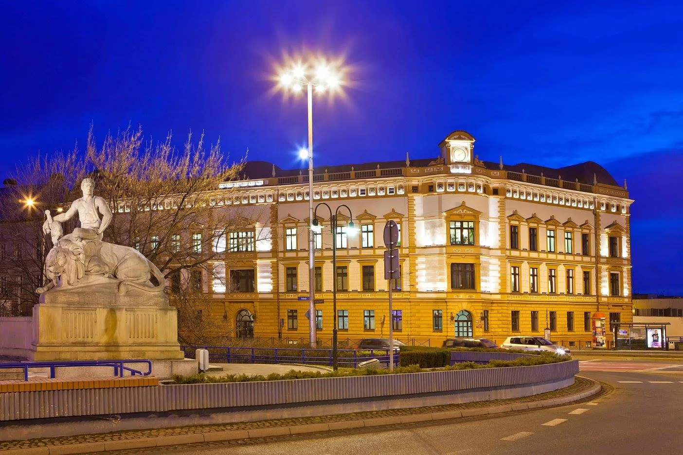 Akademia Muzyczna im. Karola Lipińskiego we Wrocławiu — materiał ilustracyjny