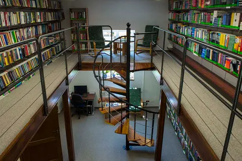 Wyższa Szkoła Prawa - biblioteka