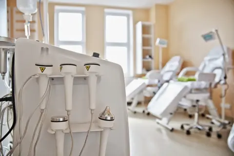 PRACOWNIE KOSMETOLOGII - Prywatna Wyższa Szkoła Nauk Społecznych, Komputerowych i Medycznych