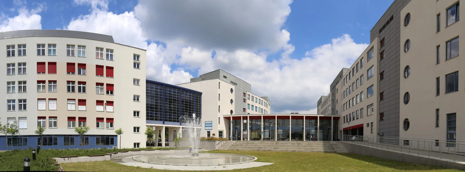 Uniwersytet Jana Kochanowskiego w Kielcach - Filia w Sandomierzu UJK — materiał ilustracyjny