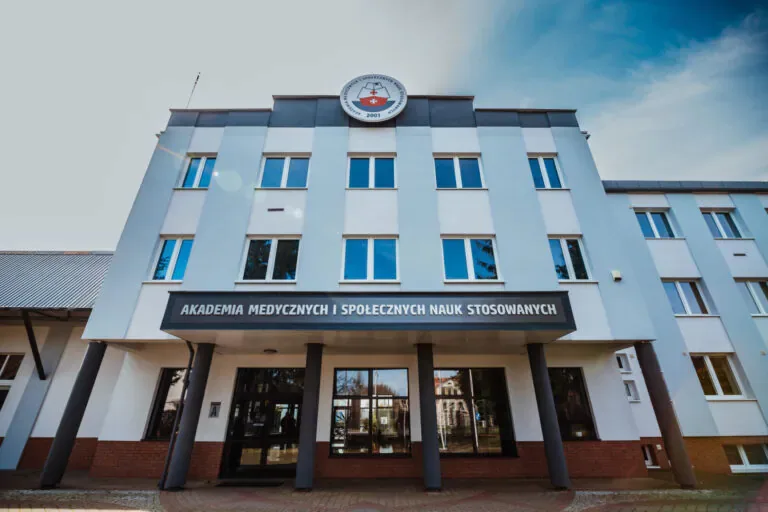 Akademia Medycznych i Społecznych Nauk Stosowanych — materiał ilustracyjny