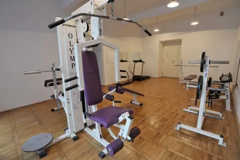Krakowska Wyższa Szkoła Promocji Zdrowia — zdjęcie z galerii