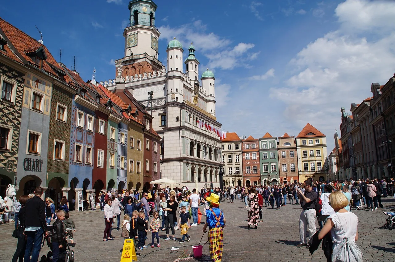 Uczelnia Biznesu i Nauk Stosowanych VARSOVIA filia w Poznaniu — materiał ilustracyjny