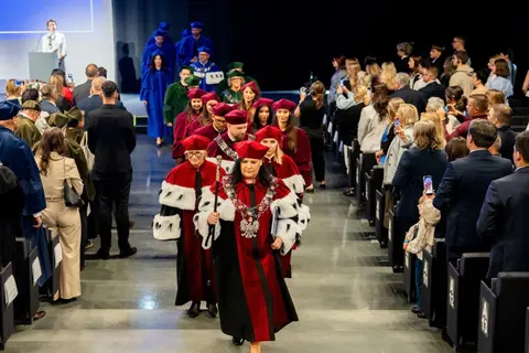 Wyższa Szkoła Kształcenia Zawodowego (WSKZ)