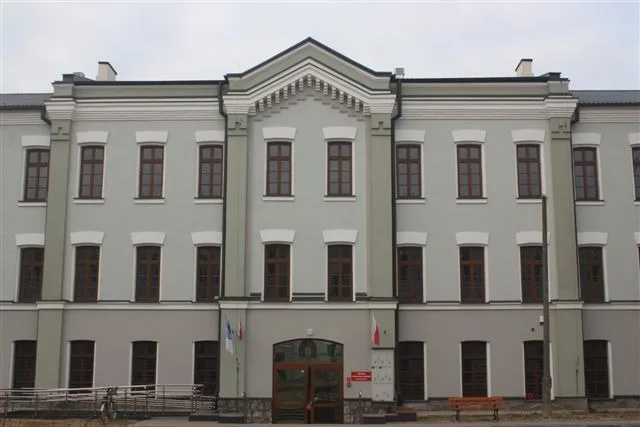 Akademia Nauk Stosowanych Stefana Batorego — zdjęcie z galerii