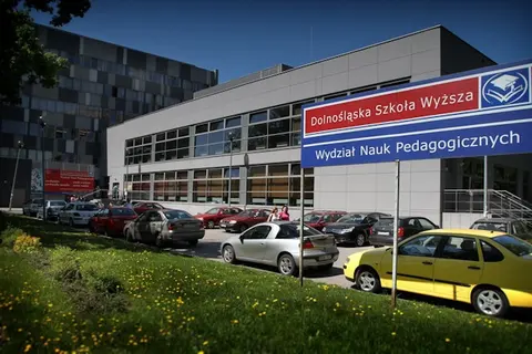 Dolnośląska Szkoła Wyższa